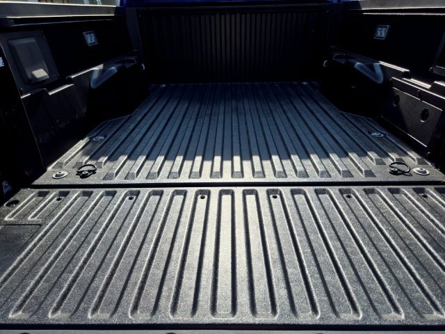 Used 2024 Toyota Tacoma Limited w/ Limited Package (LT) AWD/4WD image 18