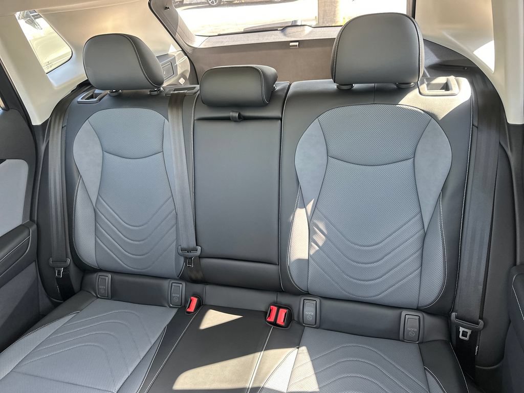 New 2026 Volkswagen Tiguan SE AWD/4WD image 27