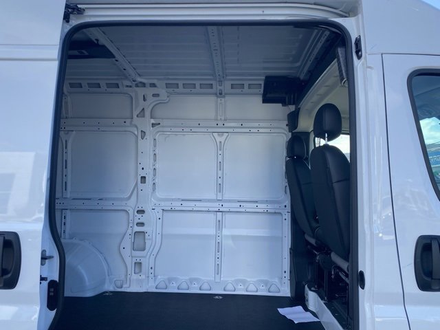 New 2026 RAM ProMaster 2500 w/ Convenience Group image 10