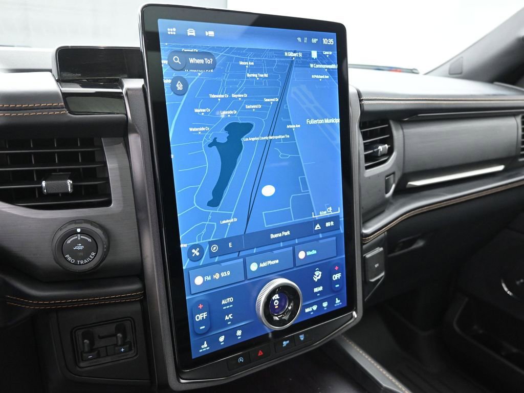 Certified 2023 Ford Expedition Platinum image 24