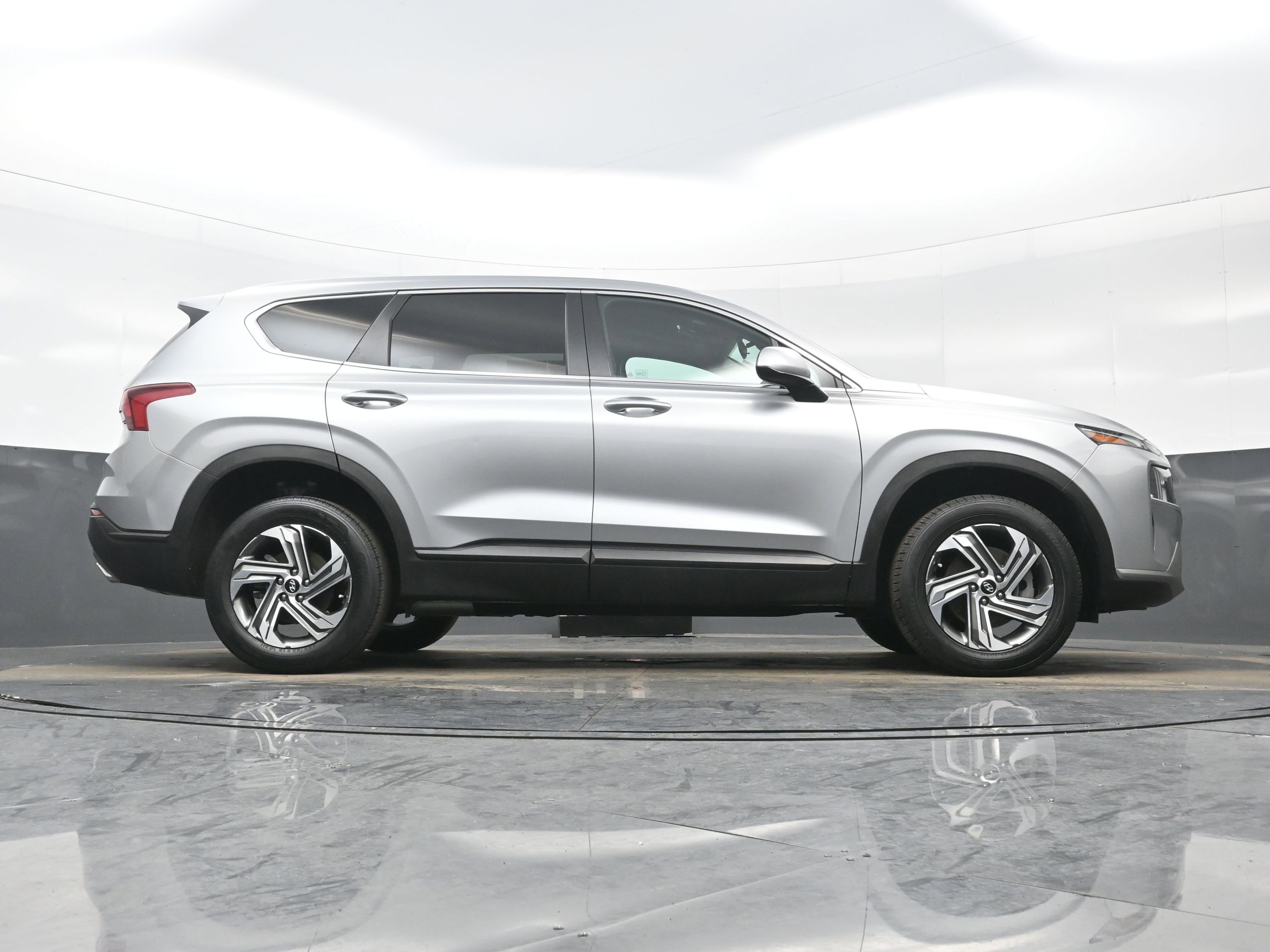 Certified 2021 Hyundai Santa Fe SE image 28