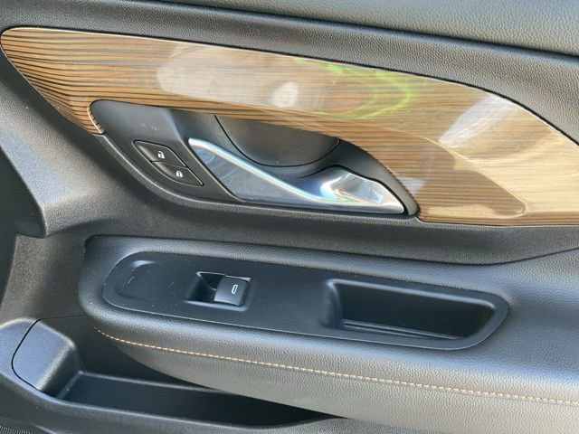 Used 2020 GMC Terrain SLE w/ Driver Convenience Package image 17