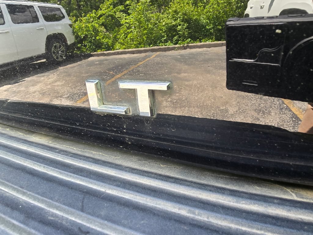 Used 2024 Chevrolet Suburban LT AWD/4WD image 14