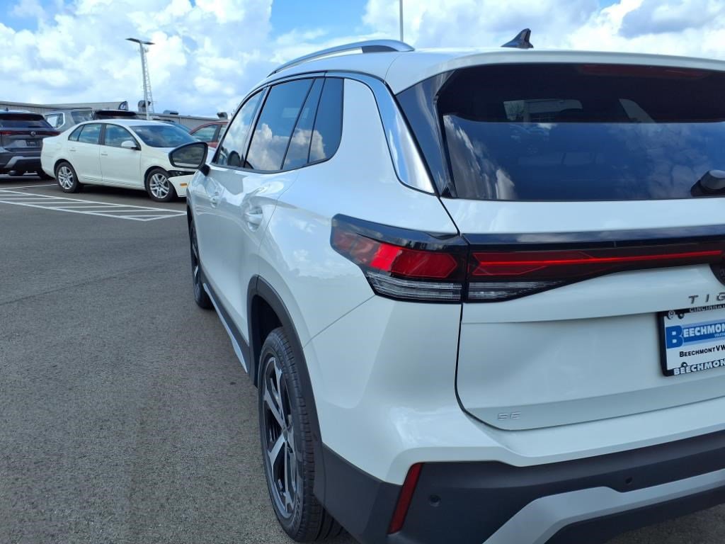 New 2025 Volkswagen Tiguan SE image 22