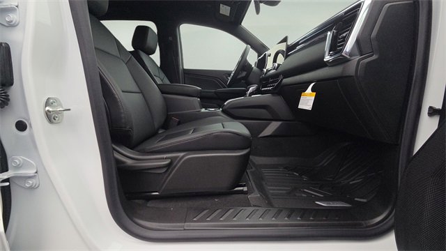 New 2026 GMC Canyon Elevation w/ Convenience Package image 13