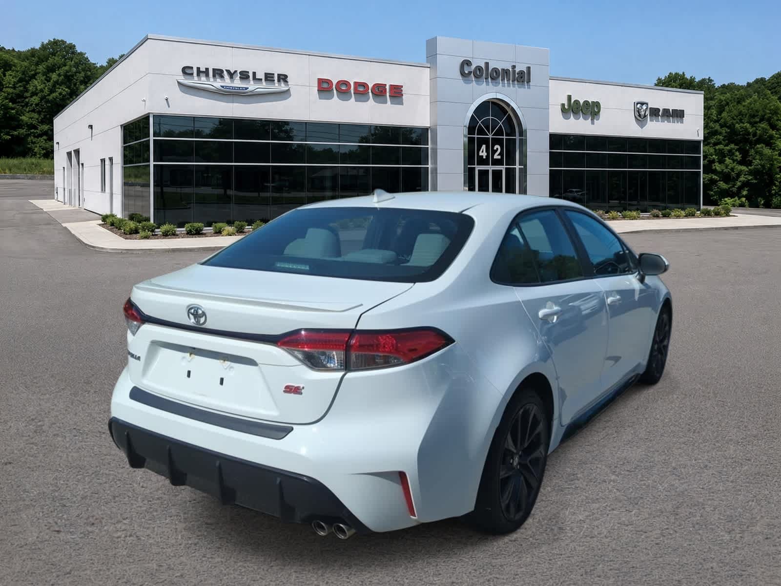 Used 2024 Toyota Corolla SE FWD image 6