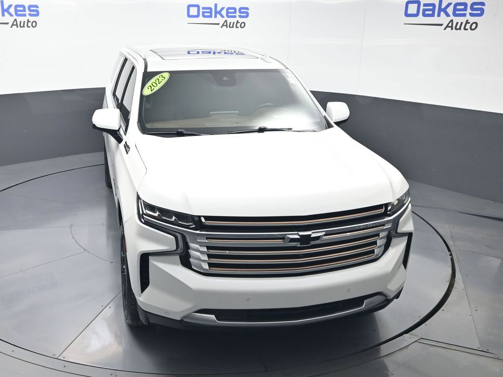 Used 2023 Chevrolet Suburban High Country w/ Premium Package 2 AWD/4WD image 51