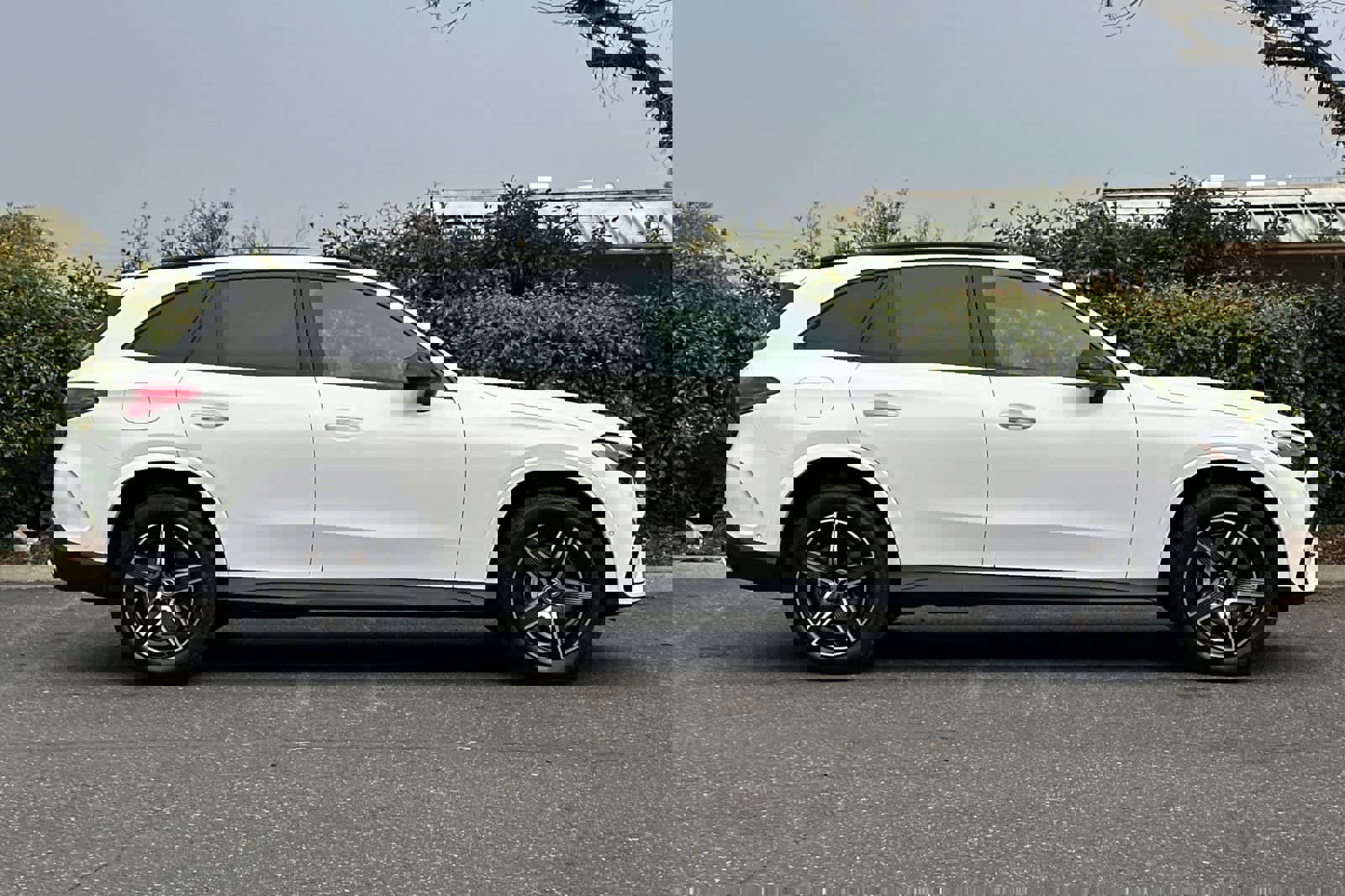 New 2026 Mercedes-Benz GLC 300 GLC 300 image 2