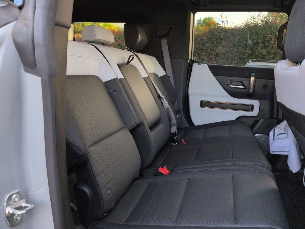 Certified 2024 GMC Hummer EV 2X image 29