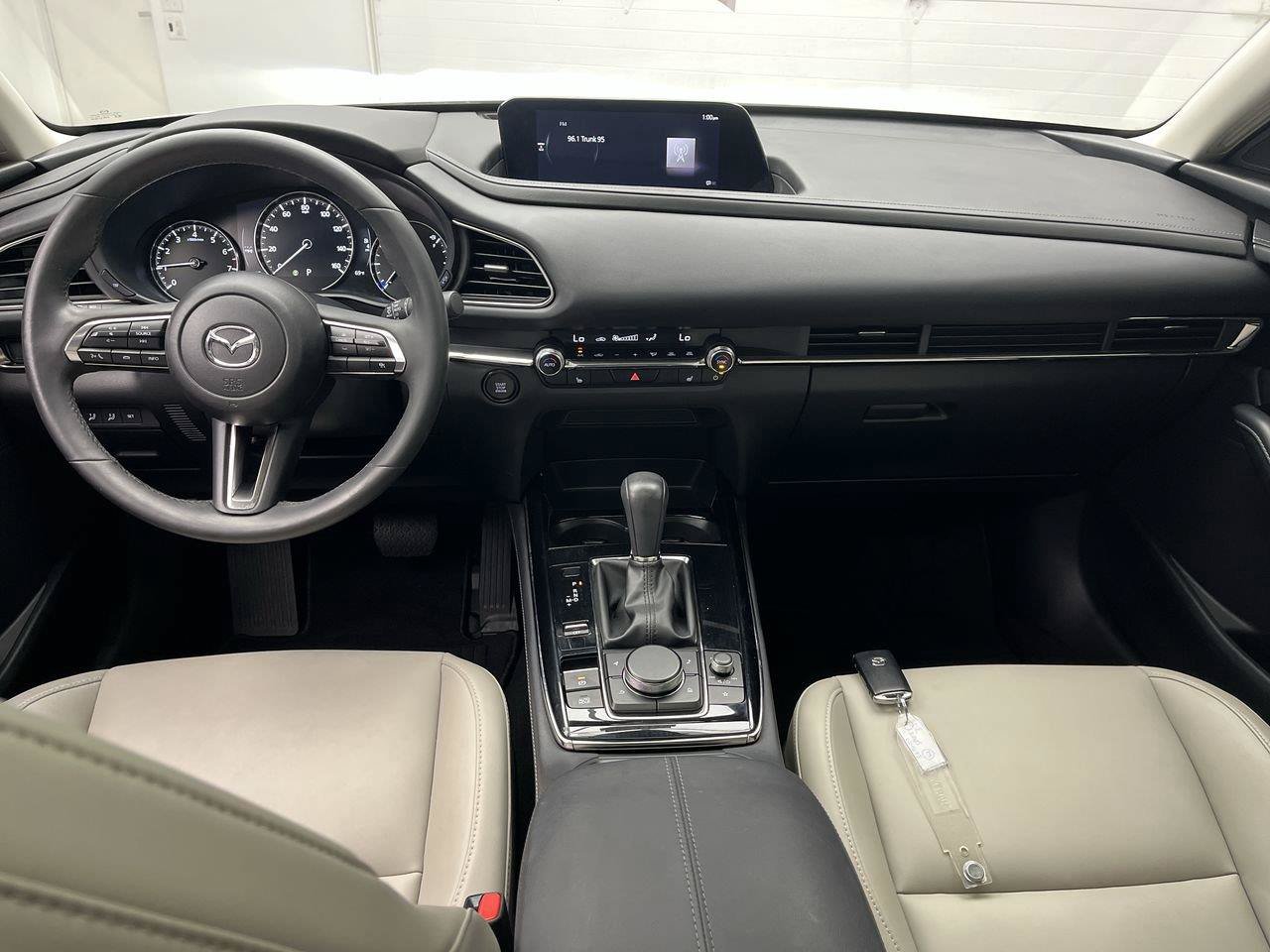 Used 2024 MAZDA CX-30 AWD 2.5 S w/ Preferred Package image 4