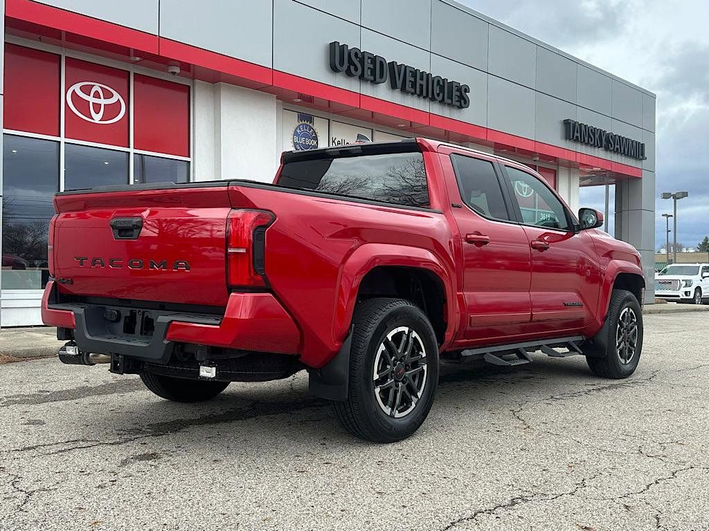 Certified 2025 Toyota Tacoma SR5 image 5