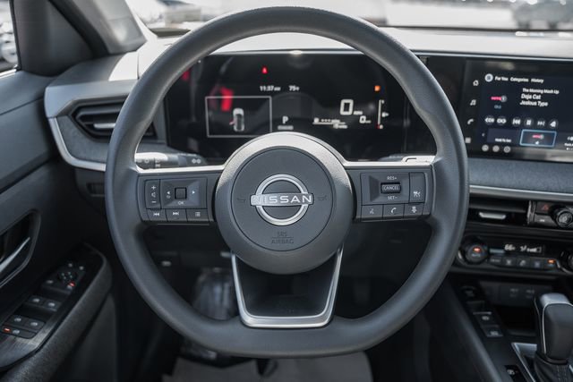 New 2026 Nissan Kicks SV image 27