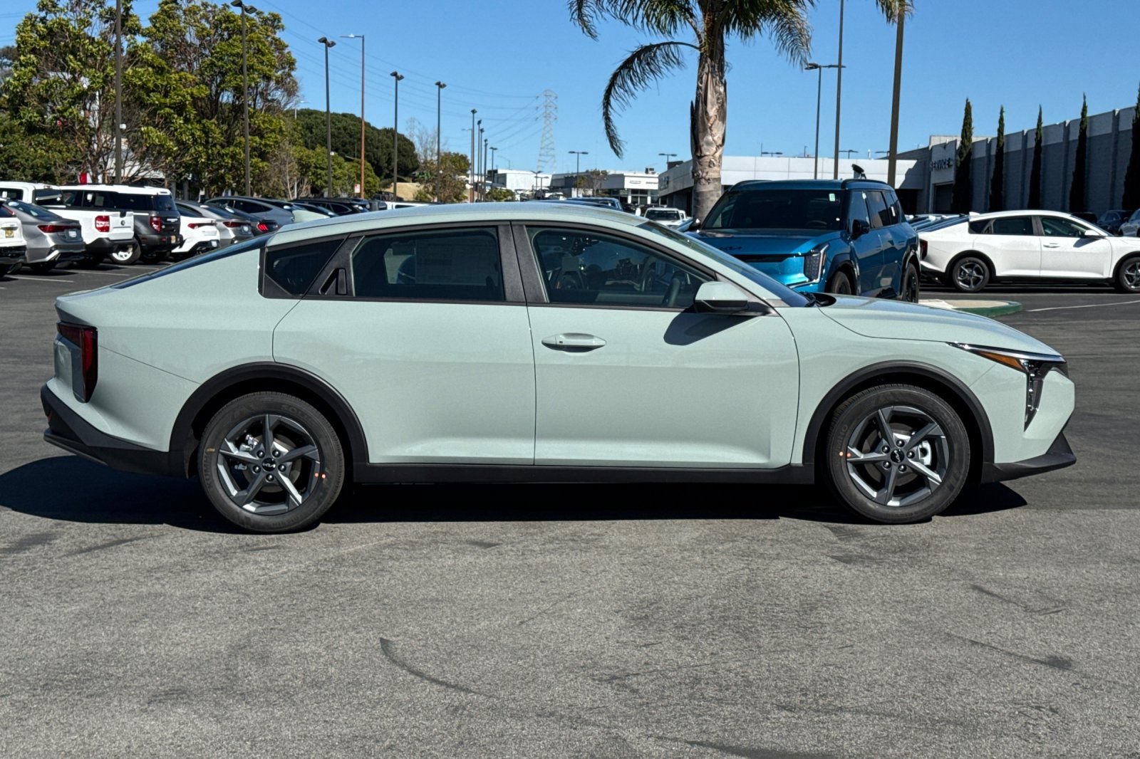 New 2026 Kia K4 FWD image 3