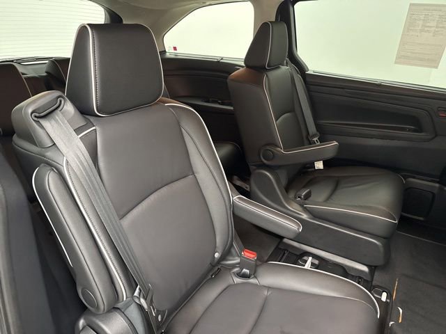 Certified 2026 Honda Odyssey Touring image 27