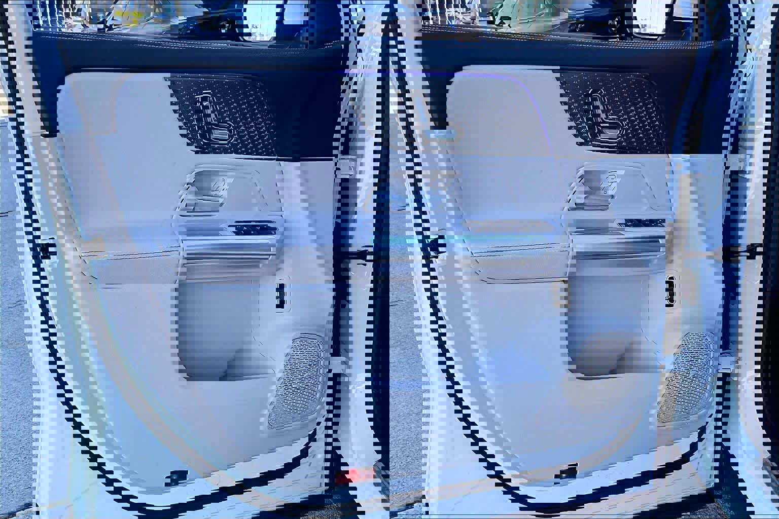 Used 2025 Mercedes-Benz GLA 250 image 21