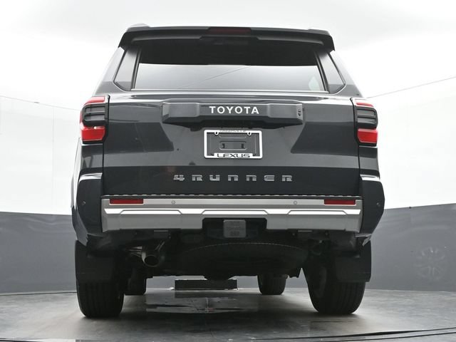 Used 2025 Toyota 4Runner Limited AWD/4WD image 34