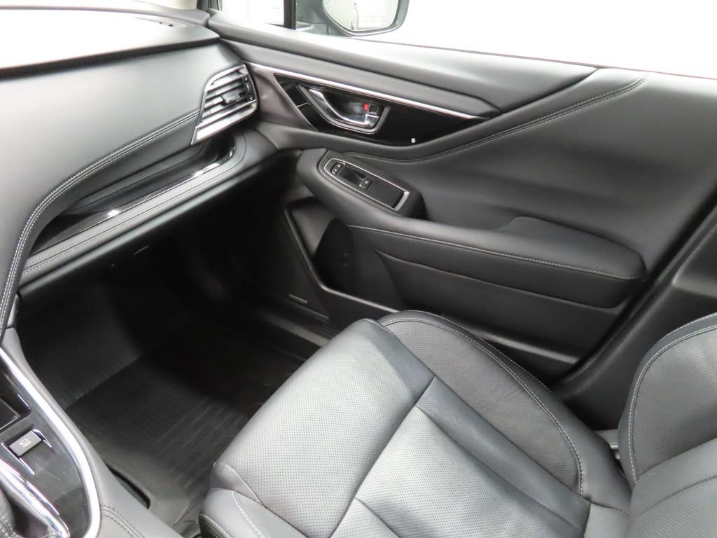 Used 2023 Subaru Outback Touring AWD/4WD image 26