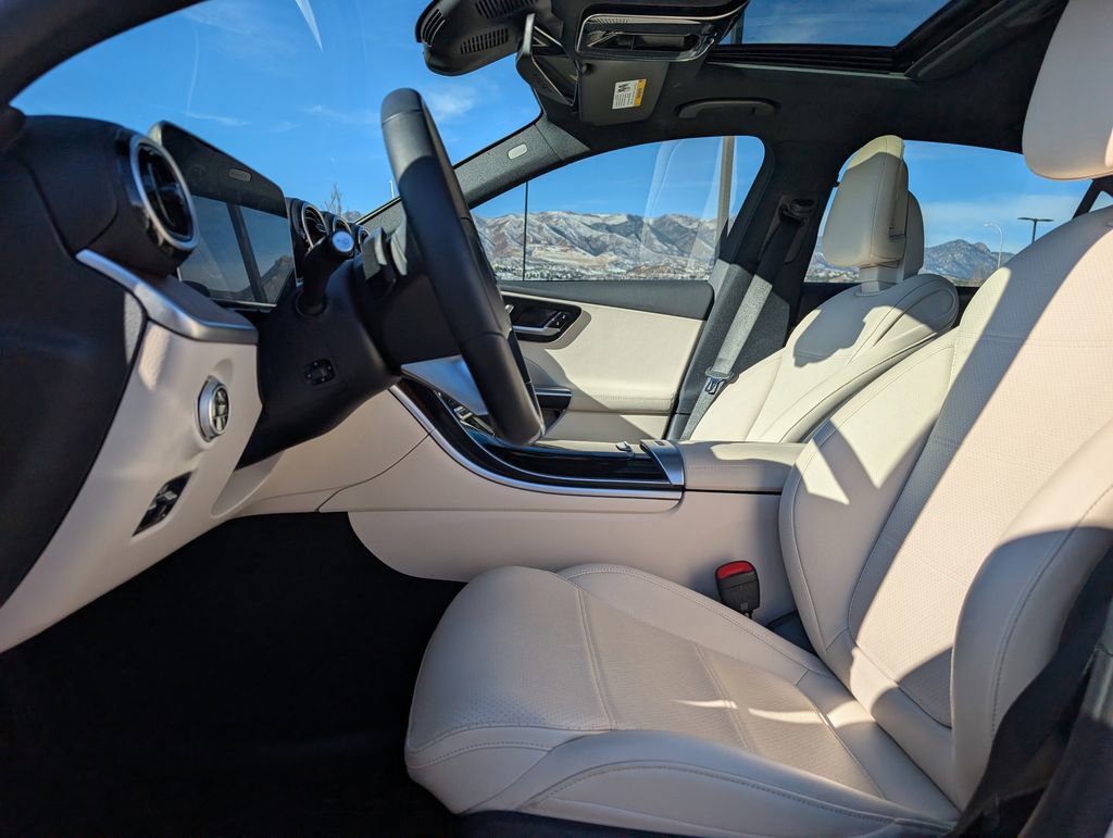 Used 2023 Mercedes-Benz C 300 4MATIC Sedan image 11
