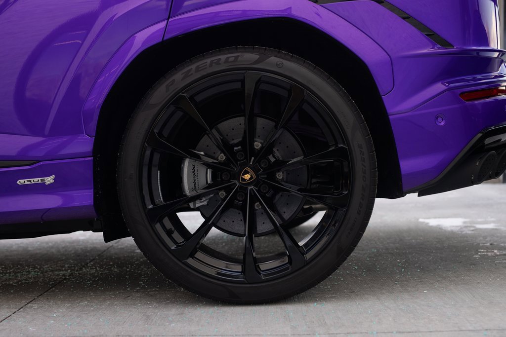Used 2024 Lamborghini Urus S image 11