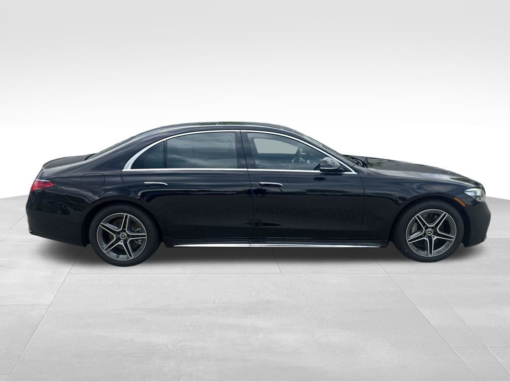 New 2026 Mercedes-Benz S 580e 4MATIC Sedan image 6