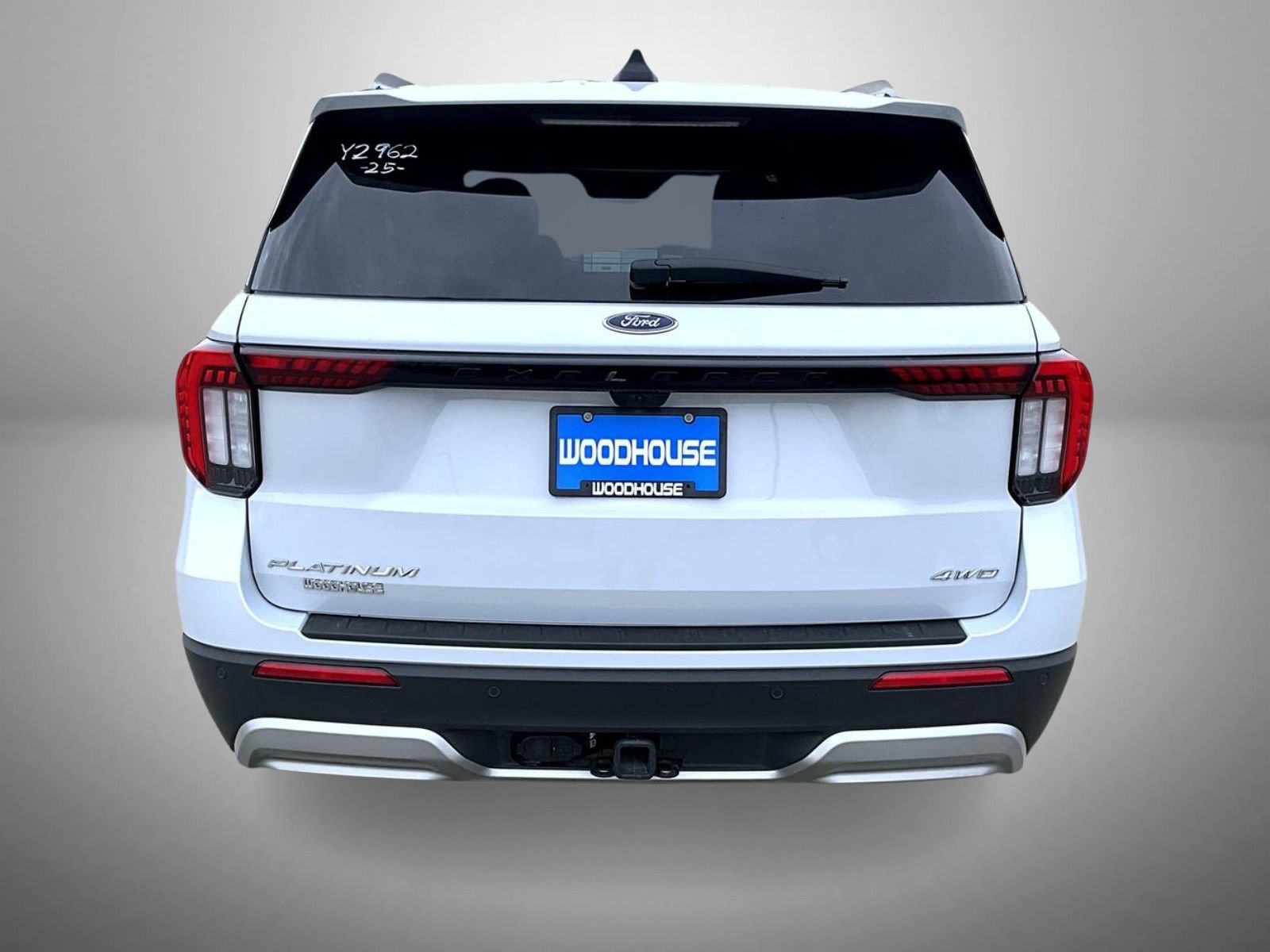 Used 2025 Ford Explorer Platinum w/ LUX Leather Package image 6