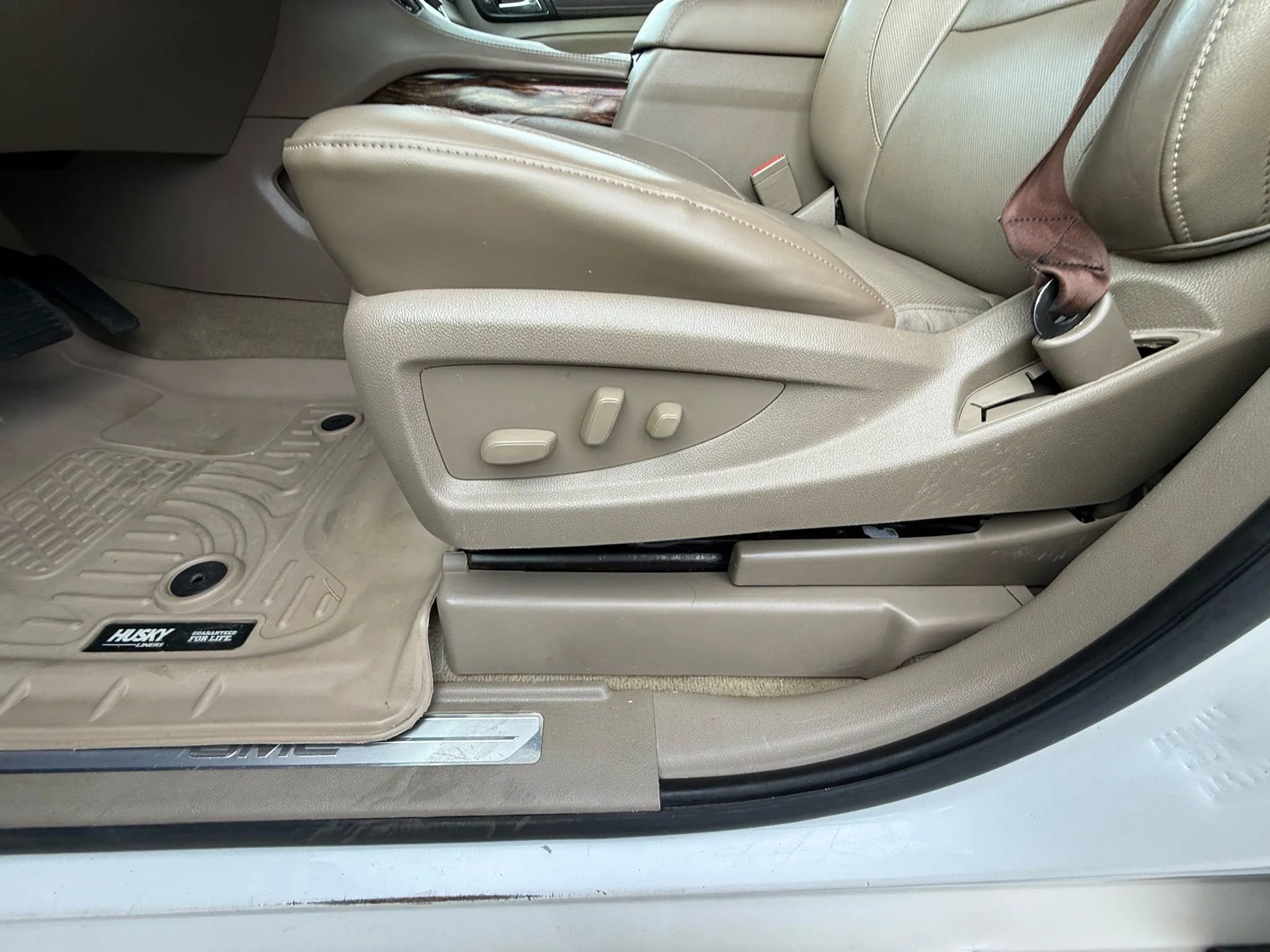 Used 2017 GMC Yukon XL SLT w/ Open Road Package image 34