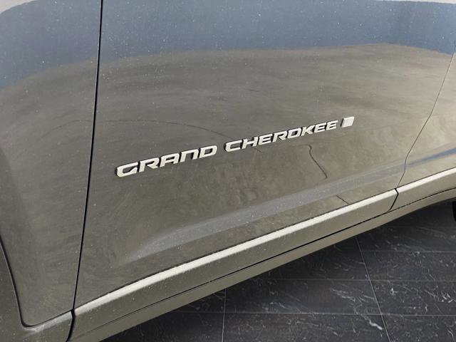 New 2025 Jeep Grand Cherokee Limited w/ Trailer Tow Package image 38