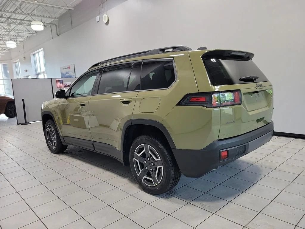 New 2026 Jeep Cherokee Laredo AWD/4WD image 5