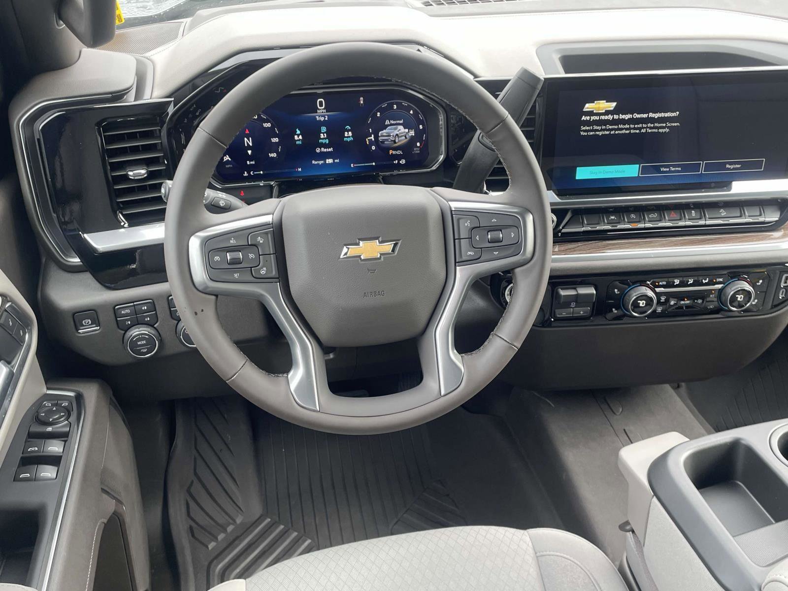 New 2026 Chevrolet Silverado 1500 LT w/ Z71 Off-Road Package image 8