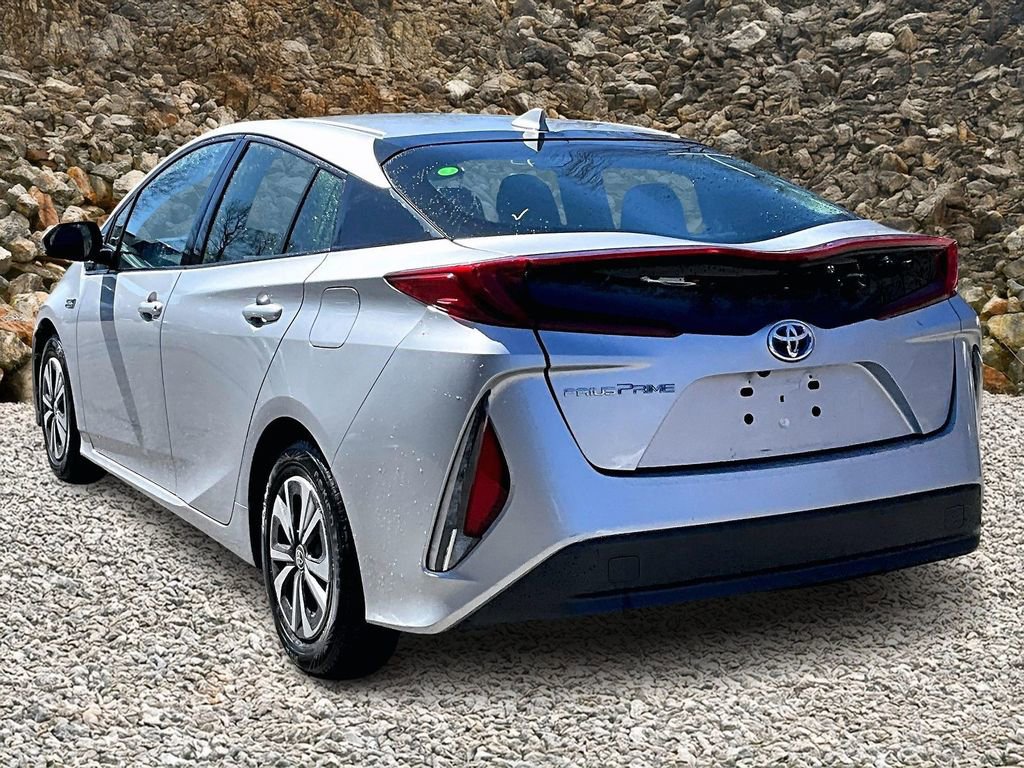 Used 2017 Toyota Prius Prime Plus image 11