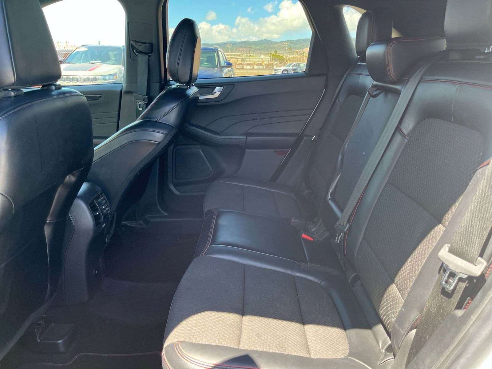 Used 2023 Ford Escape ST-Line image 25