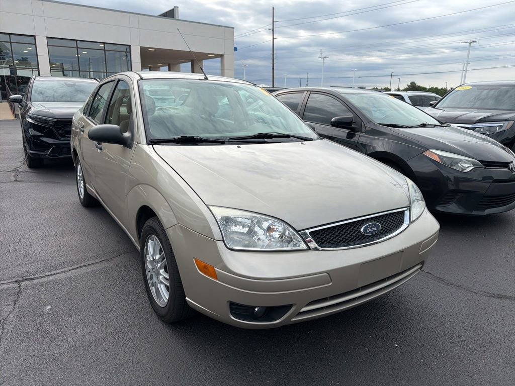 Used 2007 Ford Focus SE FWD image 4