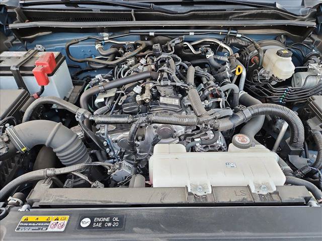 Used 2025 Toyota 4Runner SR5 AWD/4WD image 23