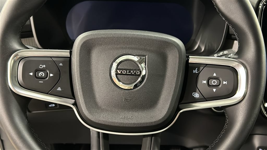 Used 2026 Volvo XC40 B5 Plus w/ Protection Package Premier AWD/4WD image 12