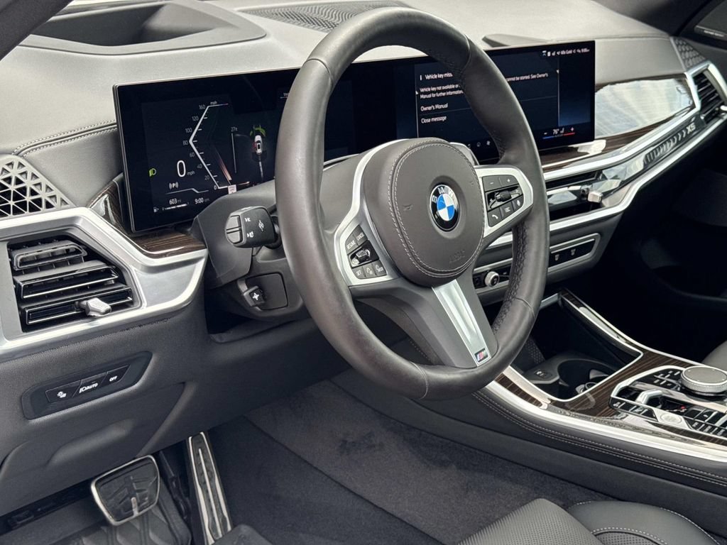 Used 2024 BMW X5 xDrive40i w/ M Sport Package AWD/4WD image 21