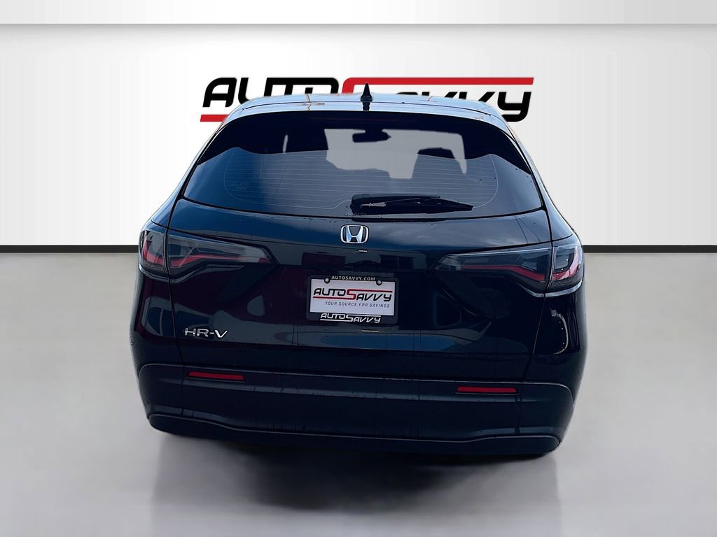 Used 2023 Honda HR-V LX image 6