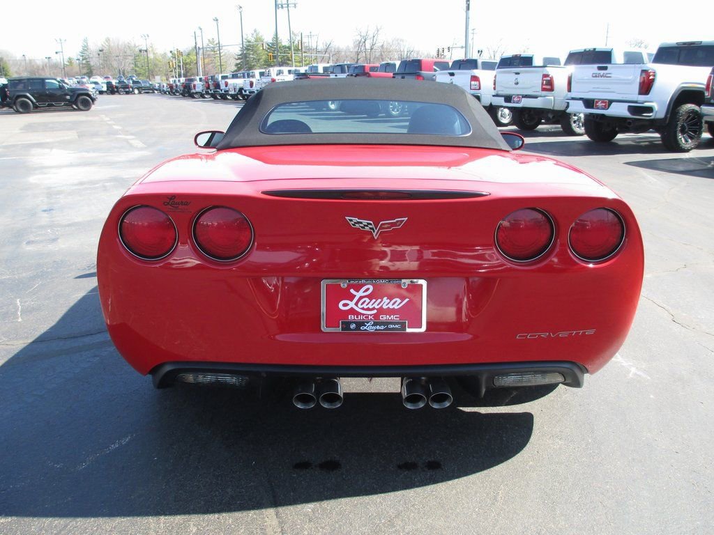 Used 2007 Chevrolet Corvette Convertible w/ Preferred Equipment Group image 6