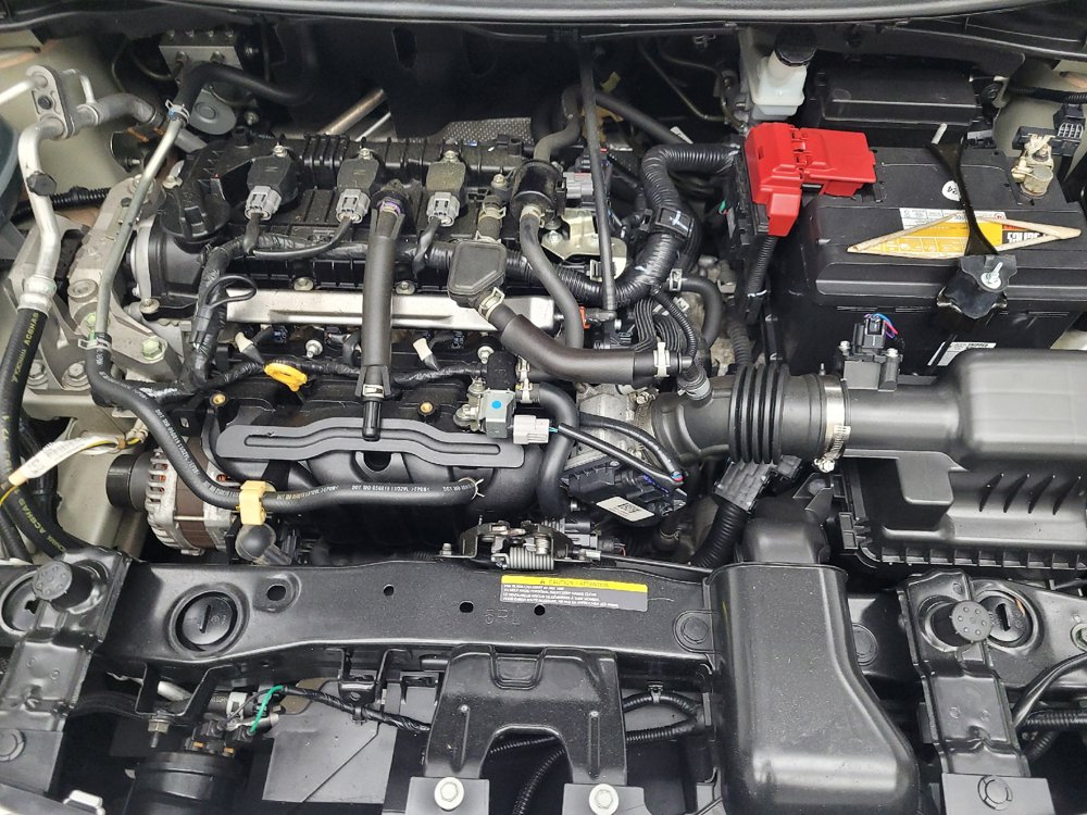 Used 2020 Nissan Versa SV FWD image 30