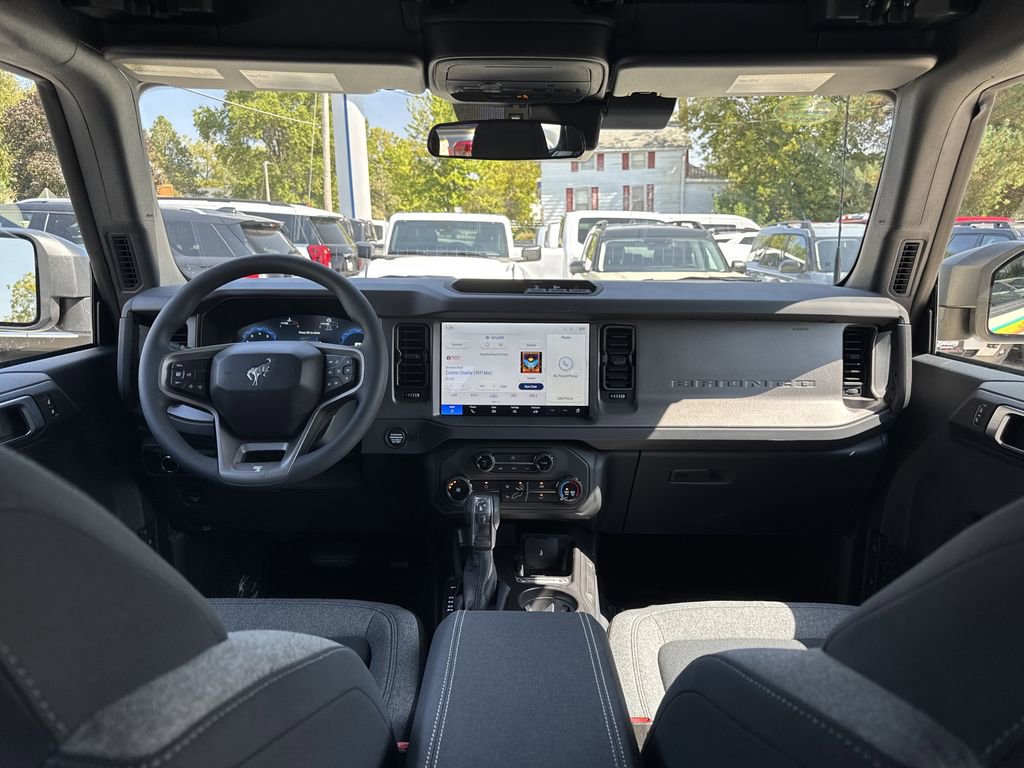 New 2025 Ford Bronco 4-Door image 19