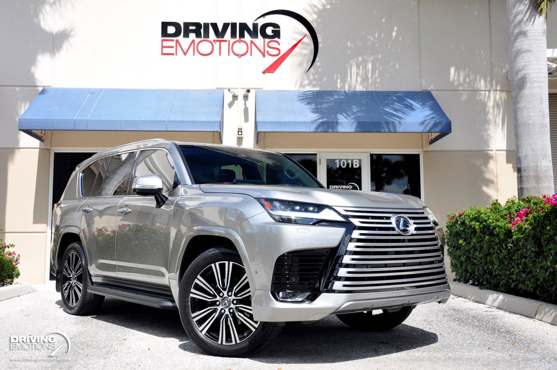 Used 2026 Lexus LX 700h Luxury AWD/4WD image 1