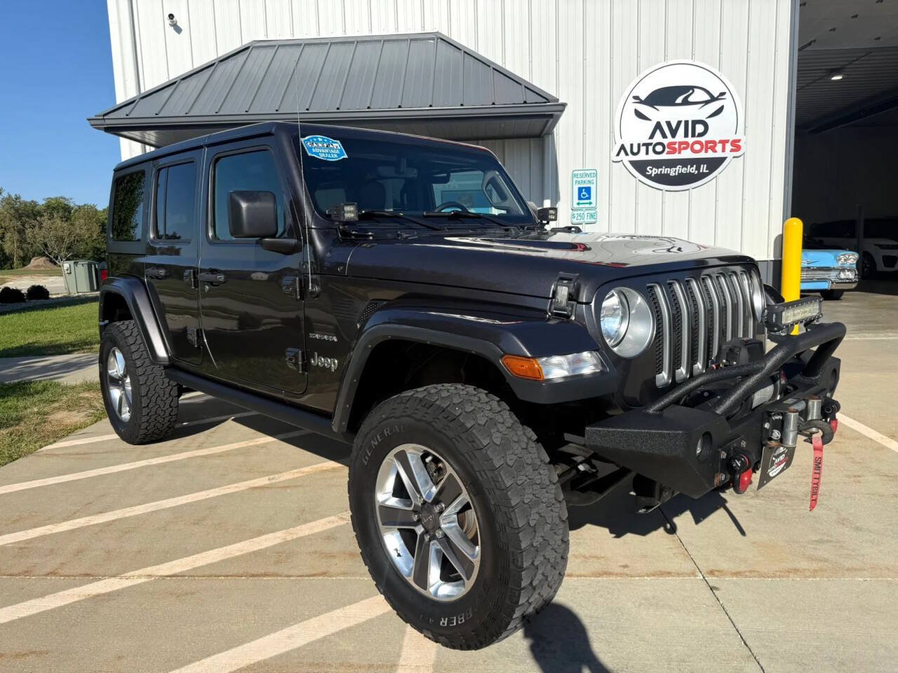 Used 2018 Jeep Wrangler Unlimited Sahara AWD/4WD image 2