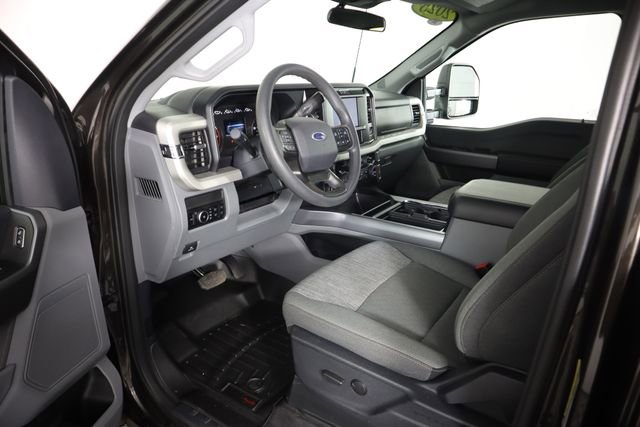 Used 2025 Ford F250 XLT w/ FX4 Off-Road Package image 35