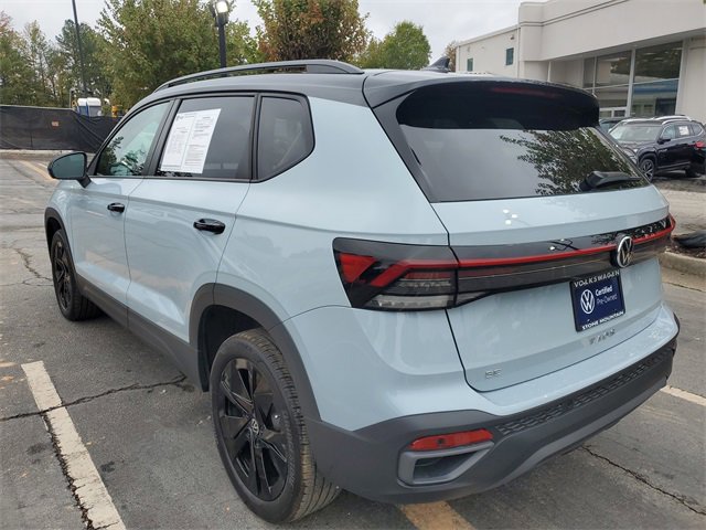 Certified 2025 Volkswagen Taos SE image 6