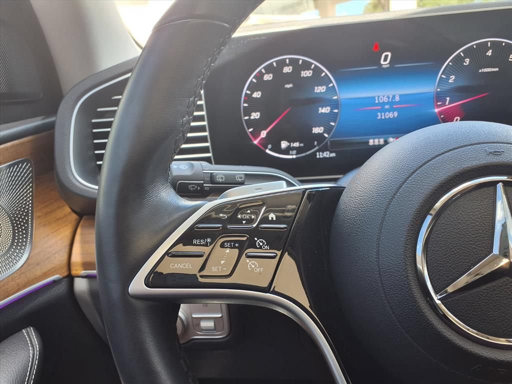 Used 2025 Mercedes-Benz GLE 350 4MATIC w/ Winter Package image 28