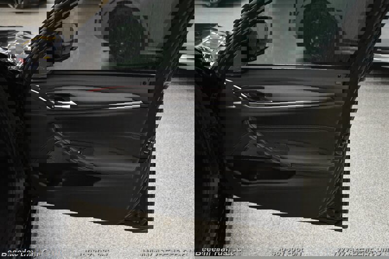 Used 2023 BMW 540i w/ M Sport Package image 43