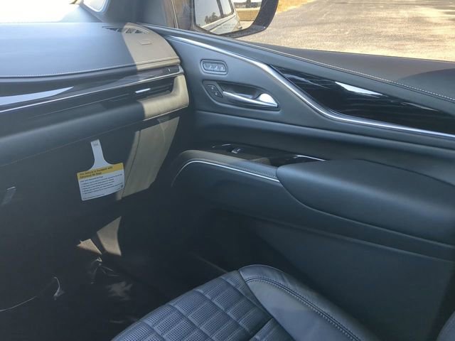 Used 2024 Cadillac Escalade V w/ LPO, ONYX Package image 22