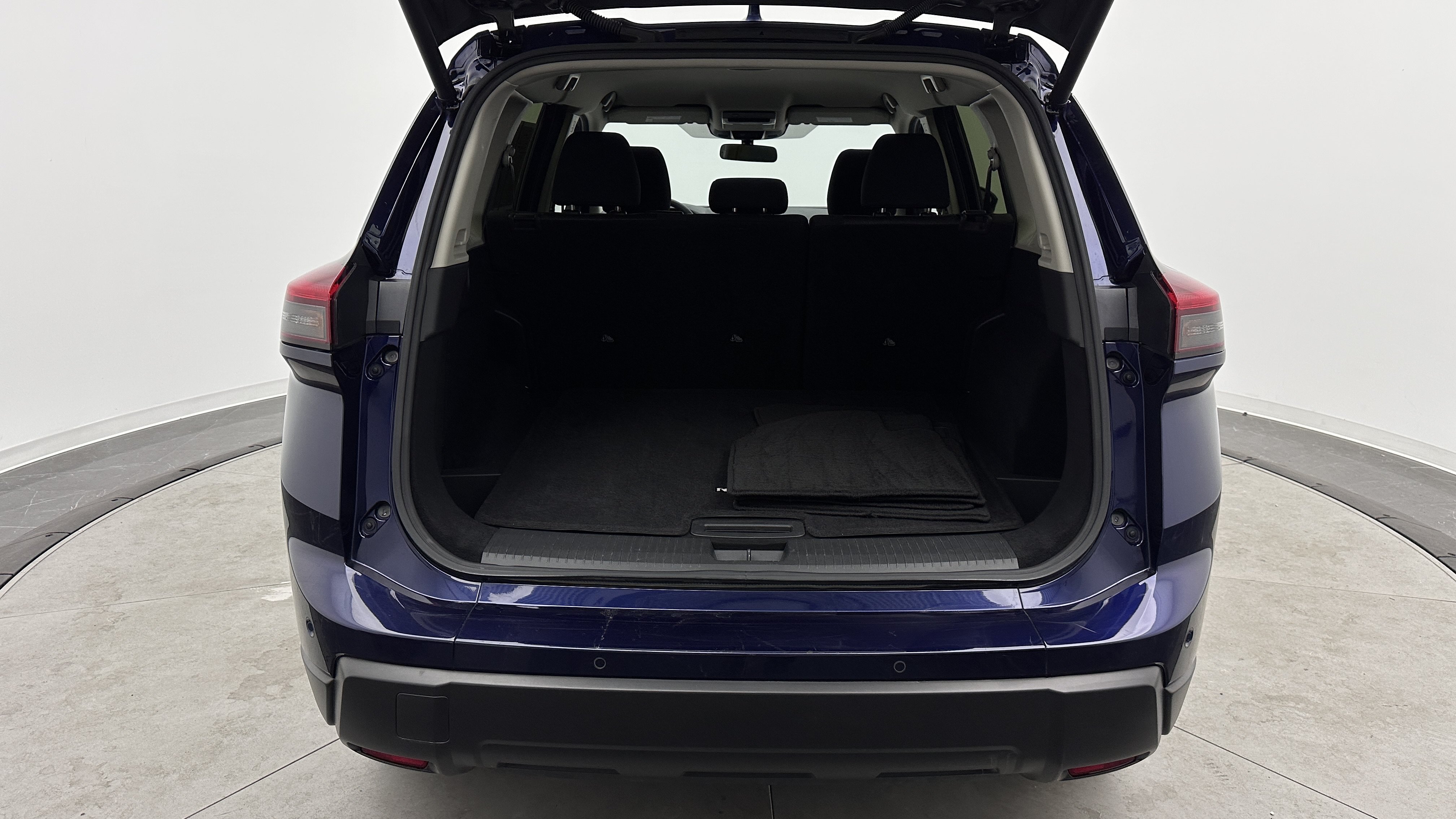 Used 2025 Nissan Rogue SV AWD/4WD image 30
