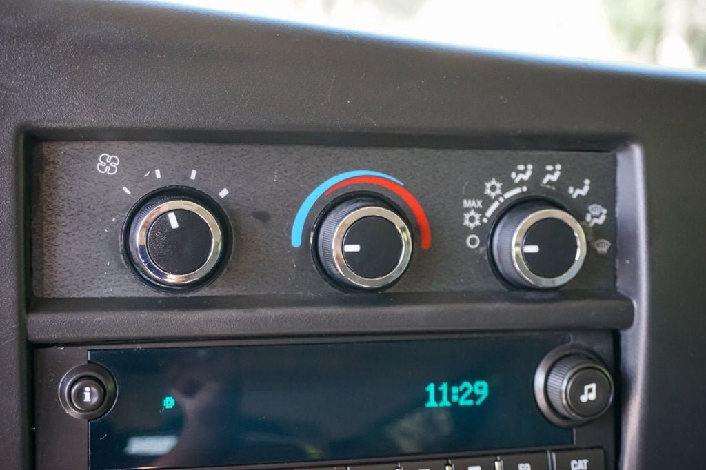 Used 2017 Chevrolet Express 3500 LT w/ LT Preferred Equipment Group RWD image 21