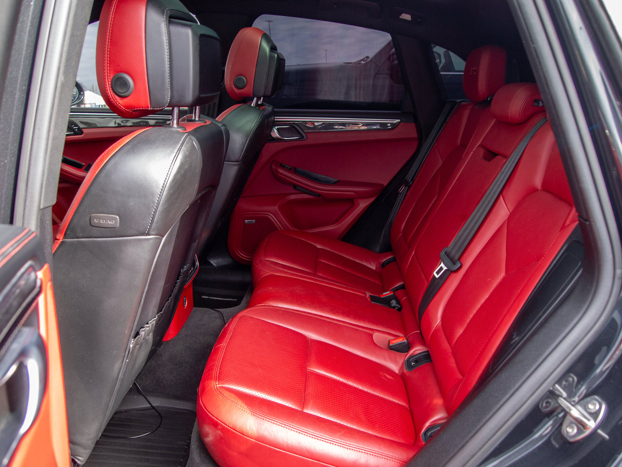 Used 2018 Porsche Macan GTS AWD/4WD image 29