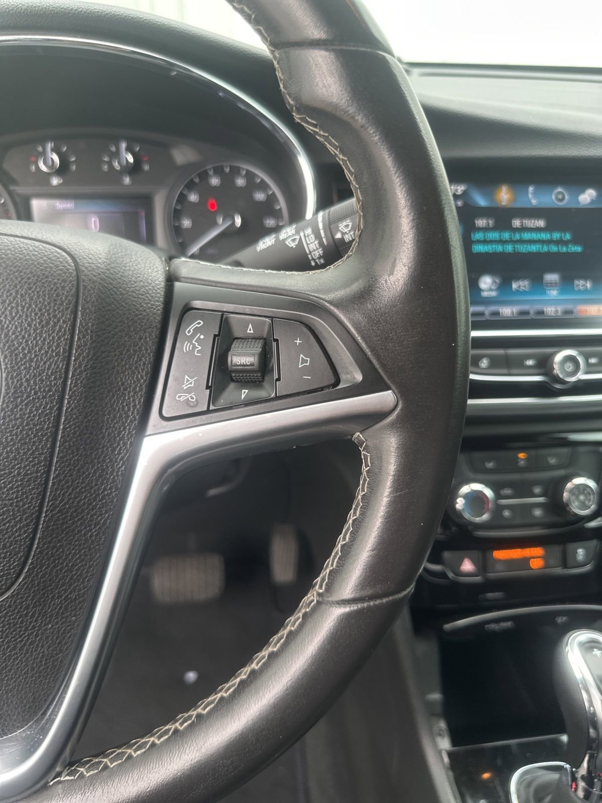 Used 2020 Buick Encore Preferred FWD image 20
